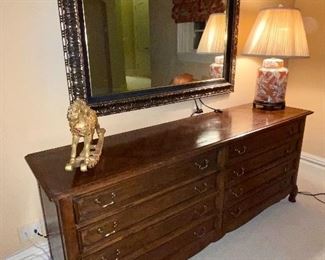 Vintage bedroom dresser