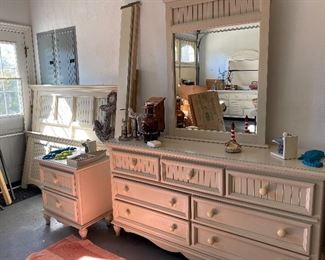 Basset full size bedroom set