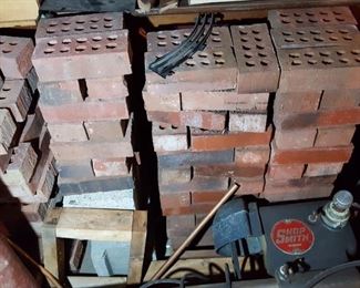 100's of Bricks