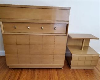 Vintage Mid Century Modern Blonde Mahogany Dresser and Night Stand By Cavalier 