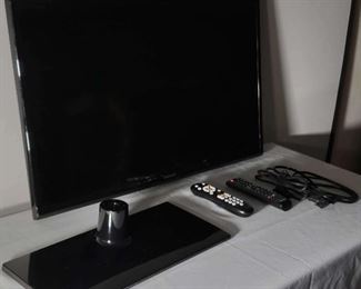 32 Inch Samsung Flat Screen TV