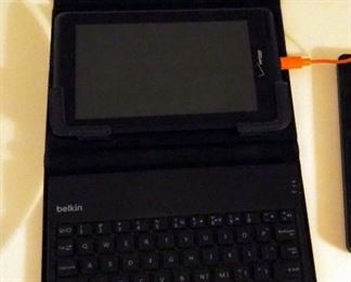 7" Kindel, Model D01400, And 7" Verizon 4G LTE Tablet, Model QMV7A, With Belkin Case And Keyboard, Includes Charging Cordes, Both Power On