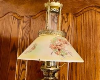 Handing Aladdin lamp