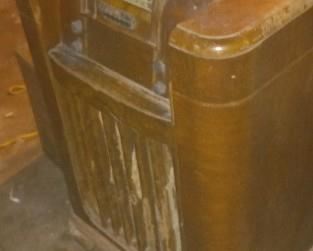 Antique Philco Radio/ Record Cabinet 
