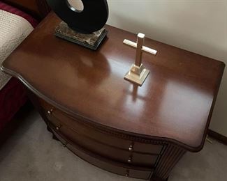 Pair of Matching 3-Drawer Nightstands (Photo 2 of 2)