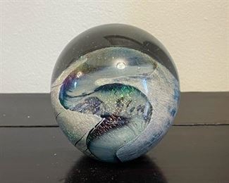 Robert Eickholt Art Glass Paperweight (Photo 1 of 2)