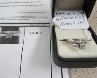 14K White Gold & Diamond Ring