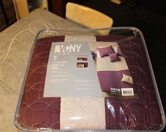 King size comforter, new