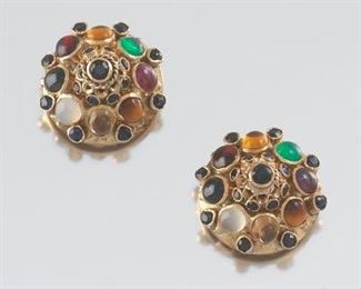 A Pair of Princess Earrings in Gold and Gemstones 