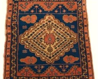 Collectors Antique North West Persia Bakhshayesh Carpet, ca. 1930s