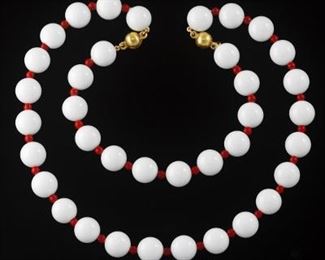 Coral, White Agate and Gold Necklace 