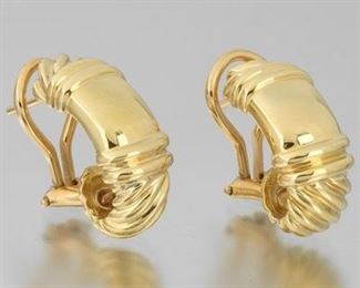 David Yurman Pair of Gold Hook Earrings 