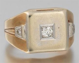 Gentlemens Ringaraft Gold and Diamond Ring 