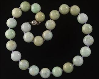 Jade Bead Necklace 