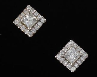 Ladies Diamond Earrings 