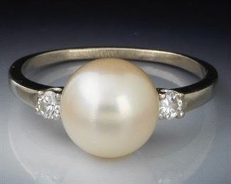 Ladies Gold, Pearl and Diamond Ring 