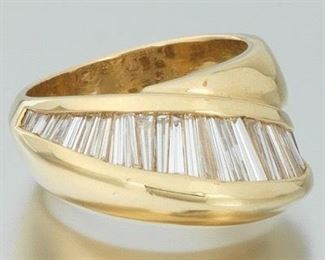 Ladies Vintage Gold and Diamond Bypass Ring 