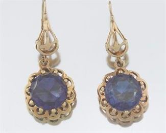 Pair of Gold and ColorChange Sapphire Pendant Earrings 