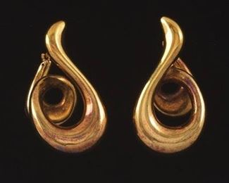 Pair of Gold Earrings 