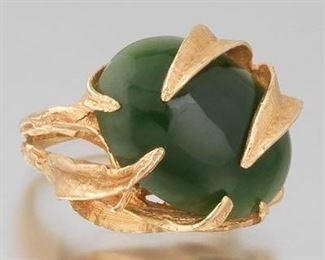 Retro Gold and Jade Cabochon Ring 