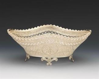 Spectacular Hand Made Sterling Silver Gossamer Lace Filigree Centerpiece Footed Basket 