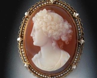 Victorian Gold, Carved Cameo, and Seed Pearl Brooch Pendant 