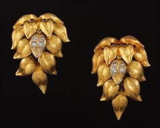 Vintage CELLINO Gold and Diamond Pair of Articulated Ear Clips 