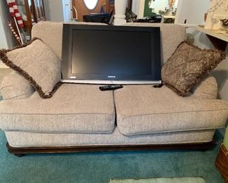 love seat, like new                                                                                               Samsung TV with wall mount and remote