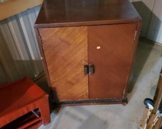 Ramps and vintage portable bar 