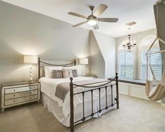 Iron Bed Nighstands Lamps