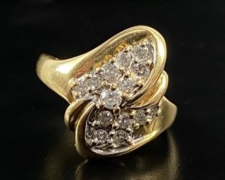14K Gold w/ Diamond Ring 6g

