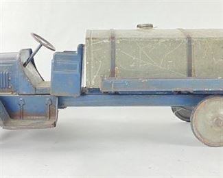 Antique Steelcraft Products Pressed Steel Truck
