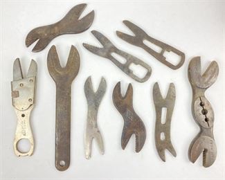 (9) Vintage Alligator Wrenches

