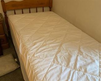 Vintage Twin Bed and Mattress in great condition