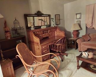 OAK Roll top Desk  4 sections
Those Cane Bentwood Rocker