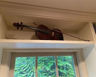 Violin by N. Florentin