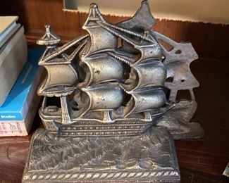 Nautical bookends