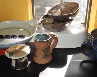 Kitchen pottery