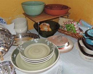 kitchen basics: Corning, pottery and Jadite