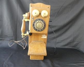 TeleConcepts Inc. Country Talk Model 559146 Antique Wall Phone Replica
