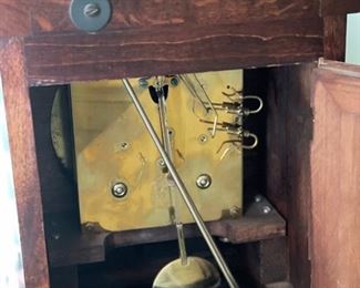 Mantle Clock. Photo 2 of 4. 