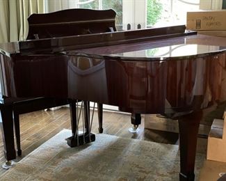 1994 Yamaha G1 Grand Piano. Serial #F5251436. Mahogany Satin Finish.  Photo 2 of 4.