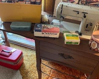 Pfaff Sewing Machine