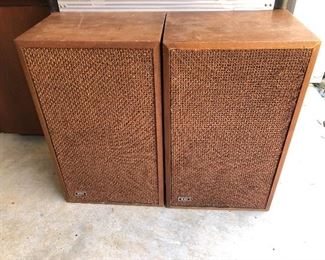 PAIR OF LARGE WSC SPEAKERS.