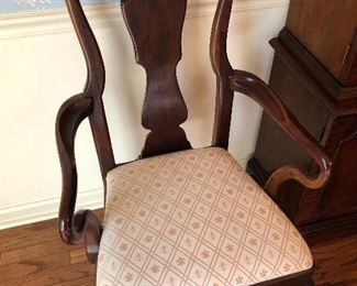 Henredon chair for dining room set 