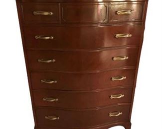 Lot 024
Refinished Antique Mahogany Chest of Drawers