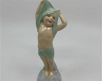 Lot 040
Royal Doulton Fair Maiden HN 2211