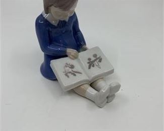 Lot 049
Bing Grondahl BG 2247