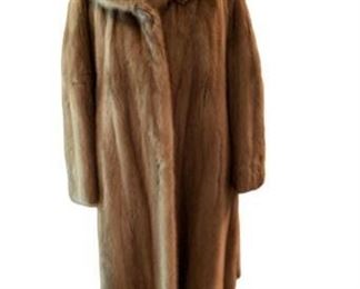 Lot 070
Full Length Autumn Haze Mink Coat with Bracelet Length Sleeves