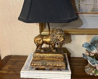Lion lamps (2)